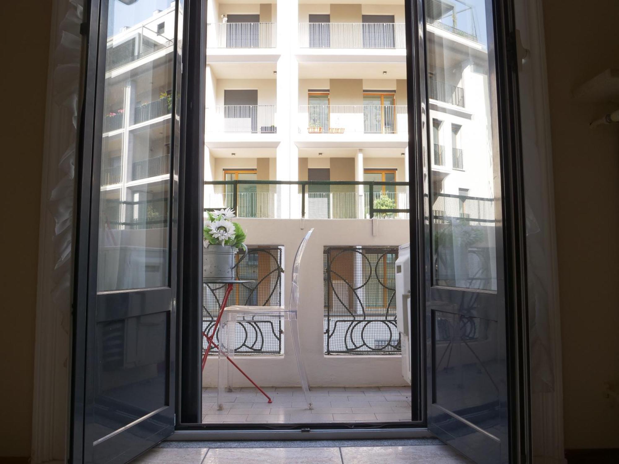 Wonderful Downtown Apartment-Hd Netflix, King-Size Bed, Two Minutes' Walk From Metro Milano Ngoại thất bức ảnh